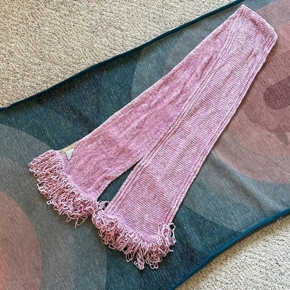 Nordstrom Bubblegum Pink Cozy Soft Fringe Scarf - Picture 6 of 9